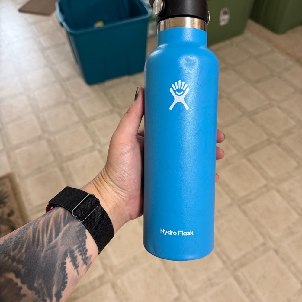Hydro Flask Sky Blue Bottle